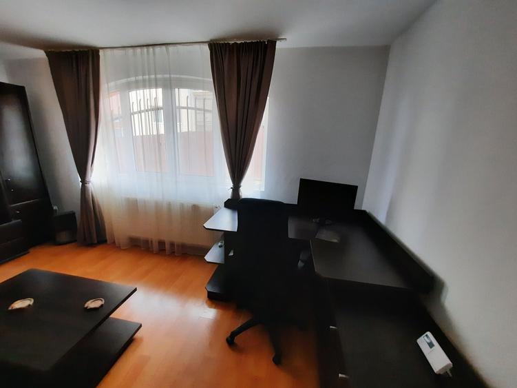 Apartament cu 2 camere decomandat în Becaș