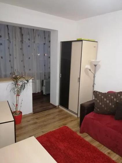Apartament cu 2 camere decomandat în Olimpia-Stadion