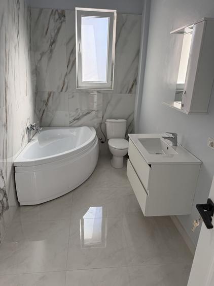 Apartament cu 2 camere decomandat în Valea Lupului