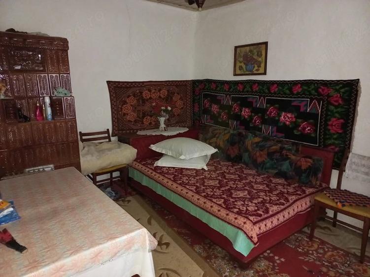 Casă cu Teren 1200 Mp în Scânteia