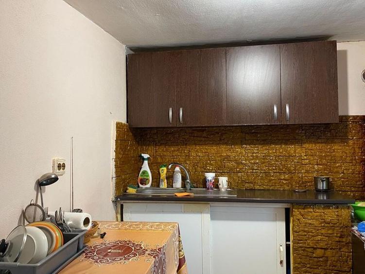Casă cu 3 camere în Central