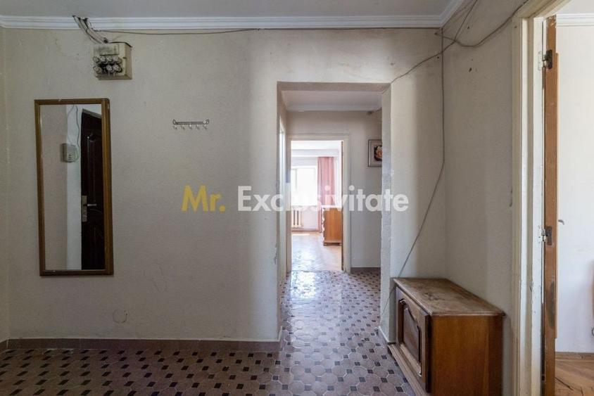 Apartament cu 3 camere decomandat în Central