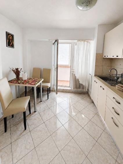13 SEPTEMBRIE, DECOMANDAT,bucatarie mare patrata  2 BALCOANE - 2