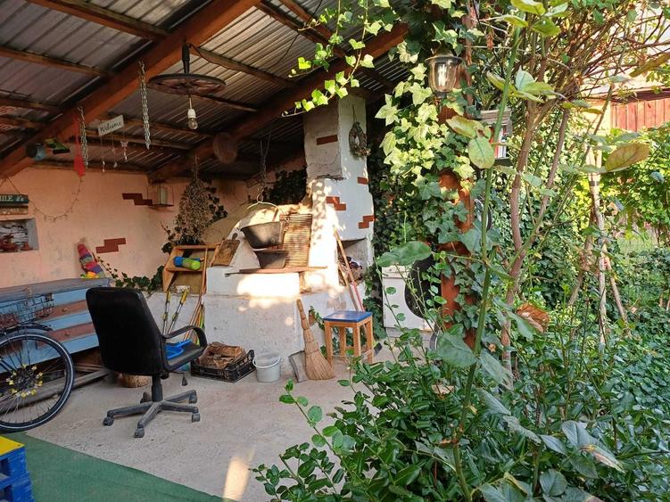 Casă cu 2 camere în Dos