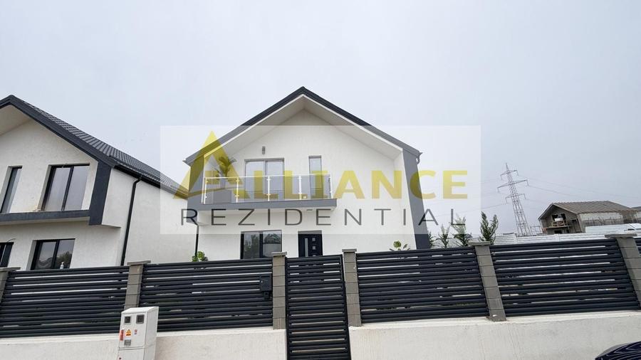 Casă individuală cu 4 camere cu Canalizare în Berceni