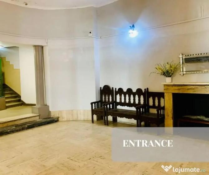 Apartament cu 3 camere semidecomandat în Romană