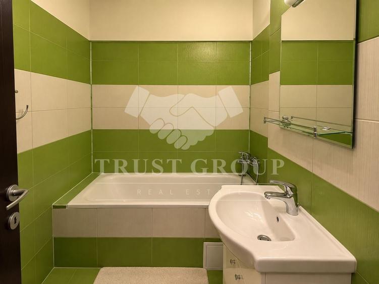 Apartament cu 3 camere decomandat, mobilat în Calea Victoriei