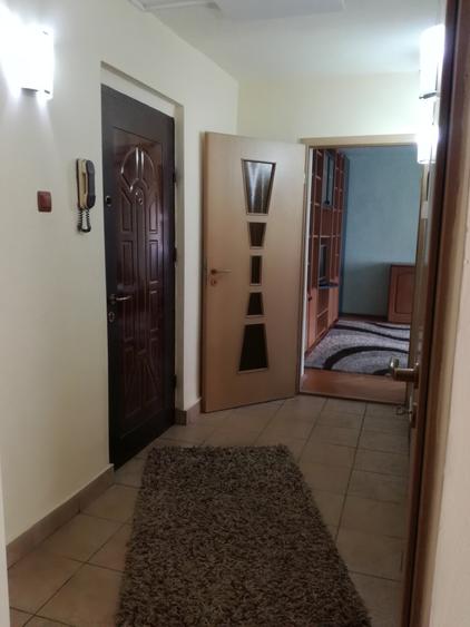 Apartament cu 2 camere decomandat în Bucovina