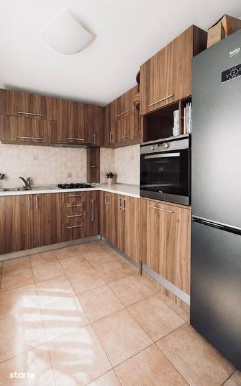 Apartament cu 3 camere semidecomandat în Florești — fotografia 2