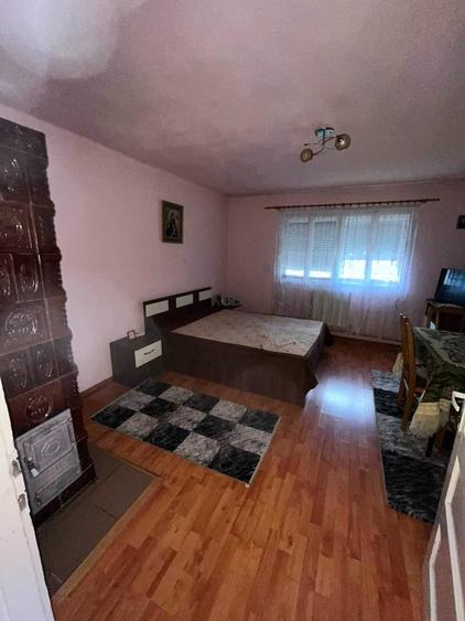 Casă cu 3 camere în Rebrișoara