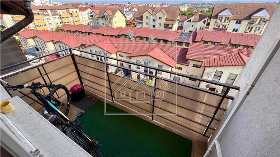 Apartament cu 2 camere decomandat în Turnișor