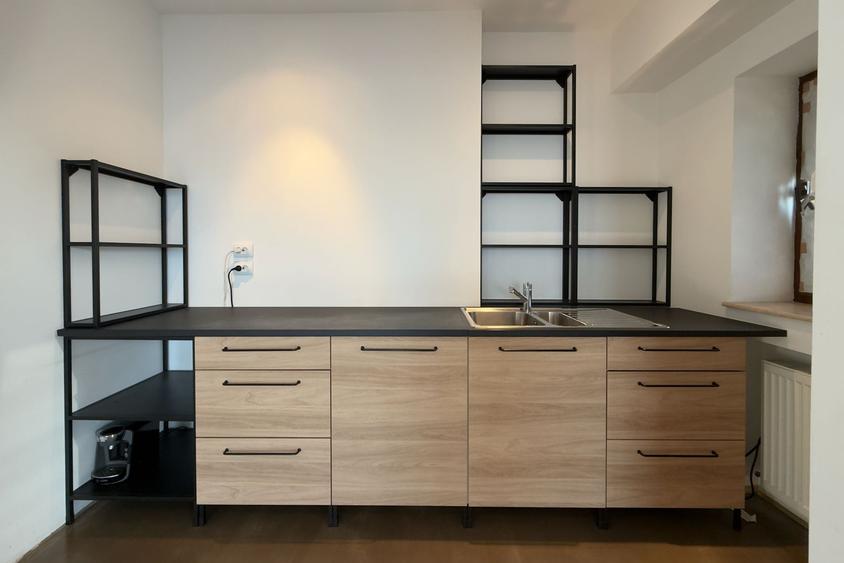 Apartament cu 4 camere decomandat în Floreasca