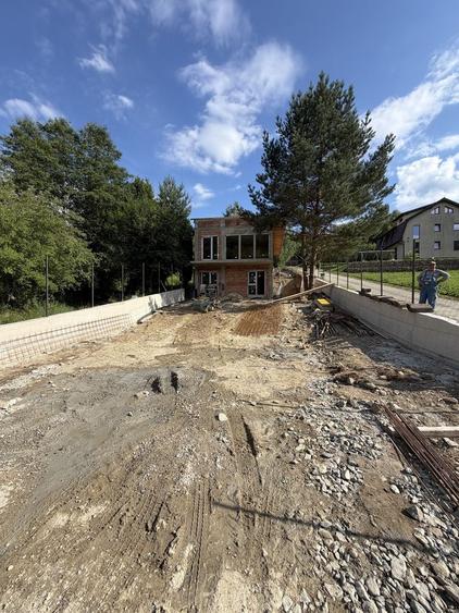Casă cu 3 camere în Feleacu