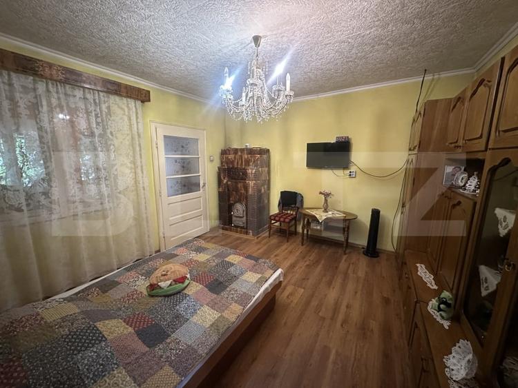 Casă individuală cu 5 camere cu Canalizare în Petin