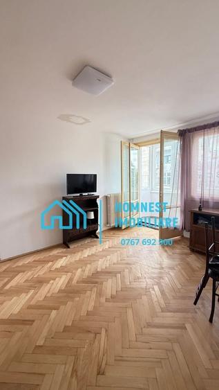 Apartament cu 3 camere semidecomandat, mobilat în P-ța Amzei