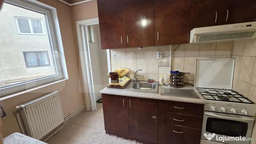 Apartament cu 2 camere semidecomandat în Ultracentral