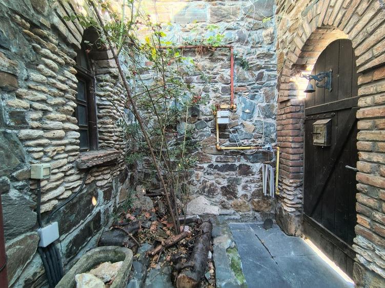 Casă individuală cu 3 camere cu Canalizare în Faleza Nord