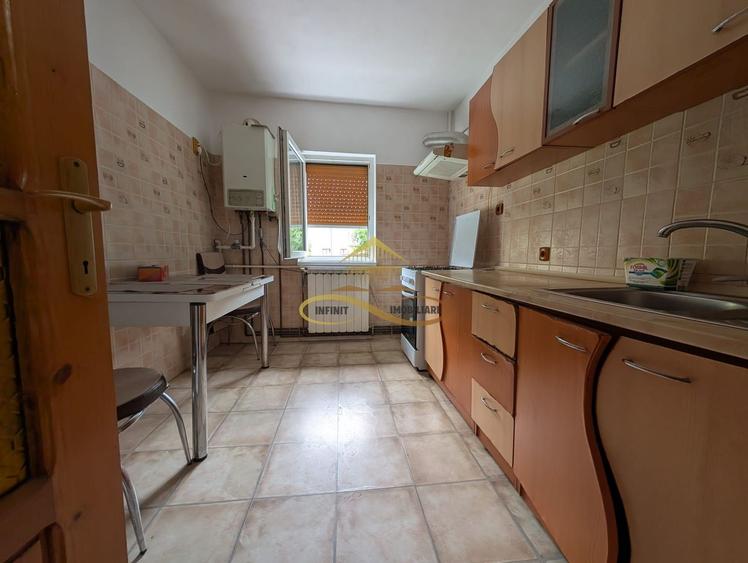 Apartament cu 2 camere semidecomandat în Mioriței