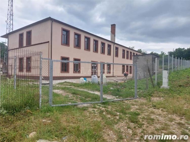 Casă cu Teren 1971 Mp în Central