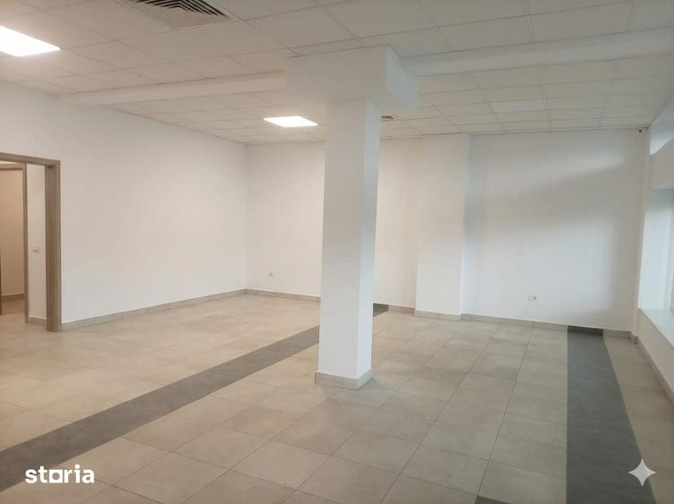 Spațiu comercial, de 330 mp, în Rogerius
