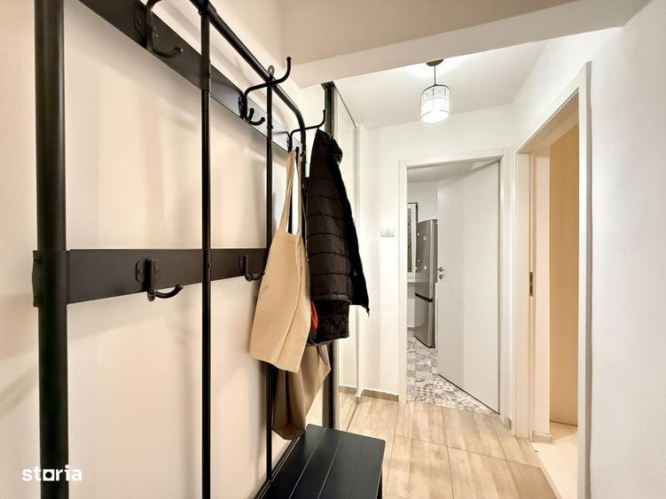 Apartament cu 2 camere semidecomandat, mobilat în Victoriei