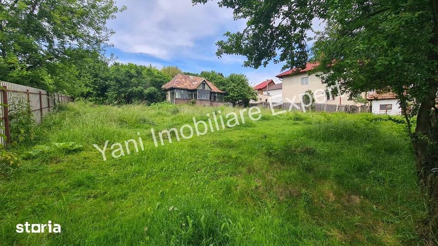 Teren de 5500 mp, în Valea Iașului