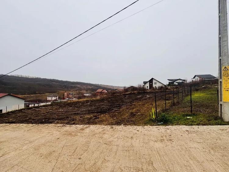 Teren de 575 mp, în Rediu