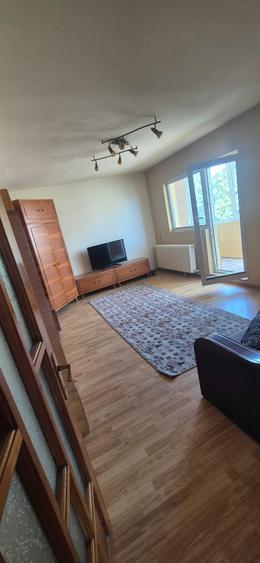 Inchiriez apartament 2 camere - 5