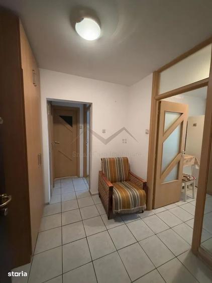 Apartament cu 2 camere decomandat, mobilat în Podul de Fier