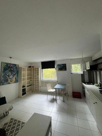 Apartament cu 2 camere decomandat, mobilat în Drumul Taberei