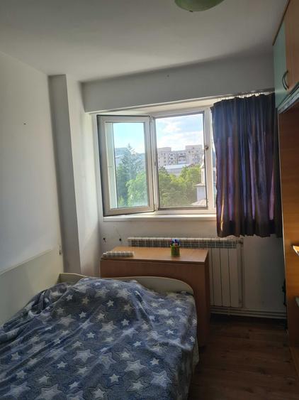 Apartament cu 2 camere semidecomandat în Mazepa 1