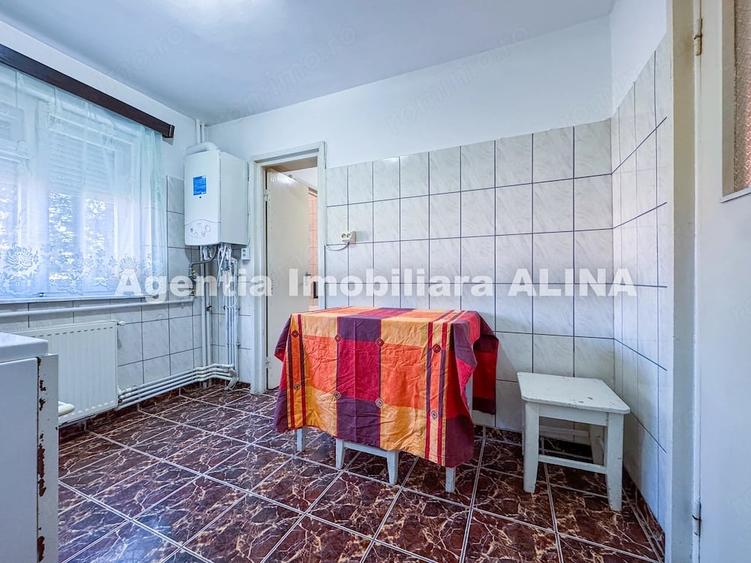 Apartament cu 2 camere decomandat în Minerul
