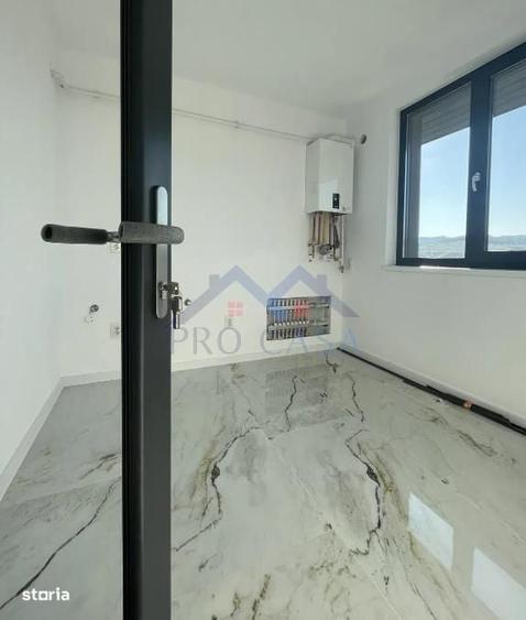 Apartament cu 3 camere în Cetate