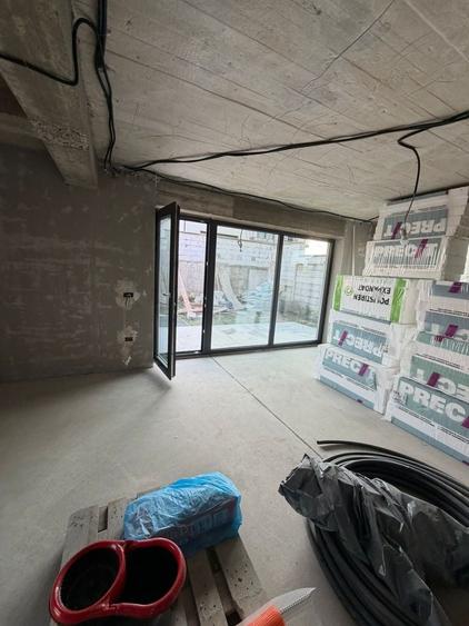 Casă cu 4 camere în Central