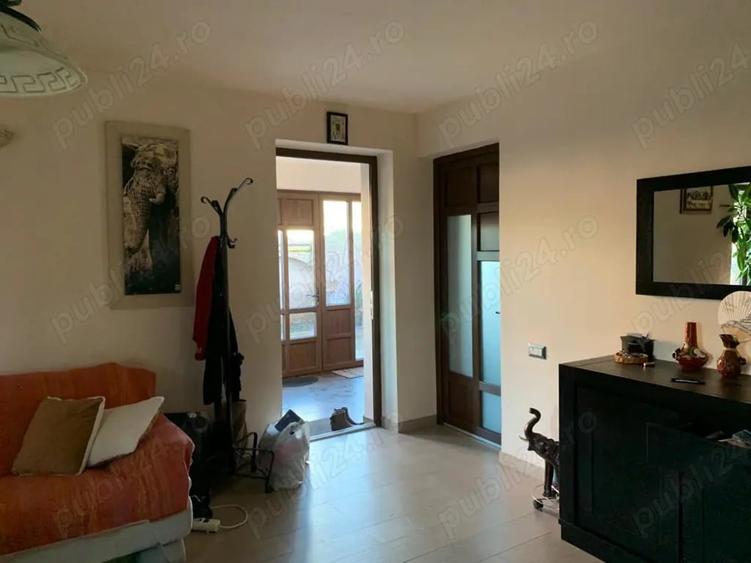 Casă cu 6 camere cu Teren 450 Mp în Ordoreanu