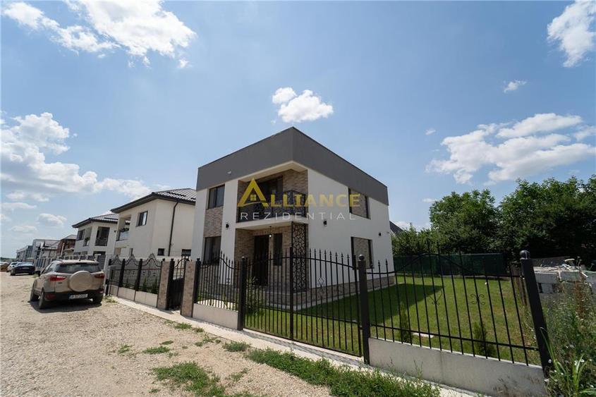 Casă individuală cu 4 camere cu Teren 327 Mp în Berceni