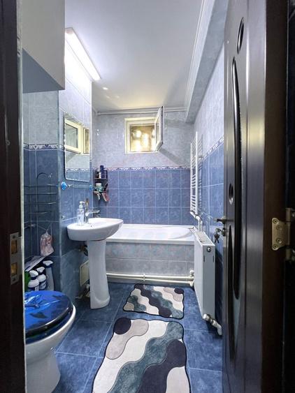 Apartament cu 2 camere circular, mobilat în Micro 17