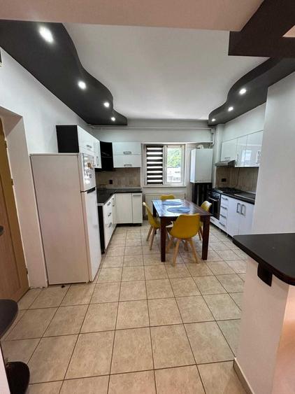 Apartament cu 2 camere decomandat în Ultracentral