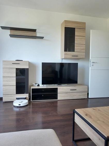 Apartament cu 3 camere decomandat în Aradului