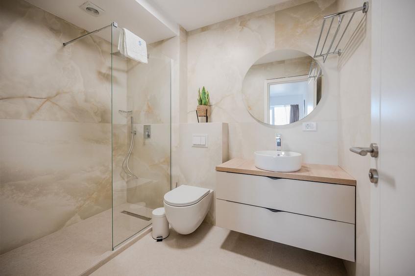 Apartament cu 2 camere decomandat în Mamaia-Sat