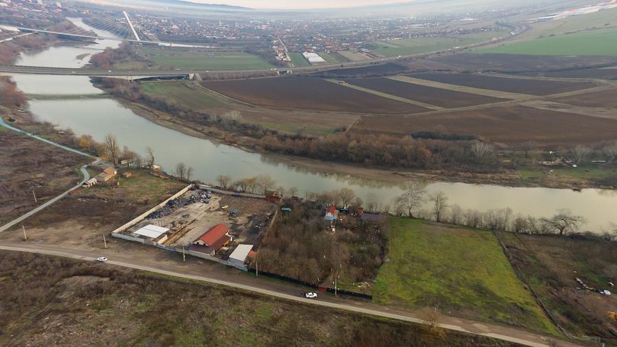 Teren Construcții intravilan de 2600 mp, în Malul Mureșului