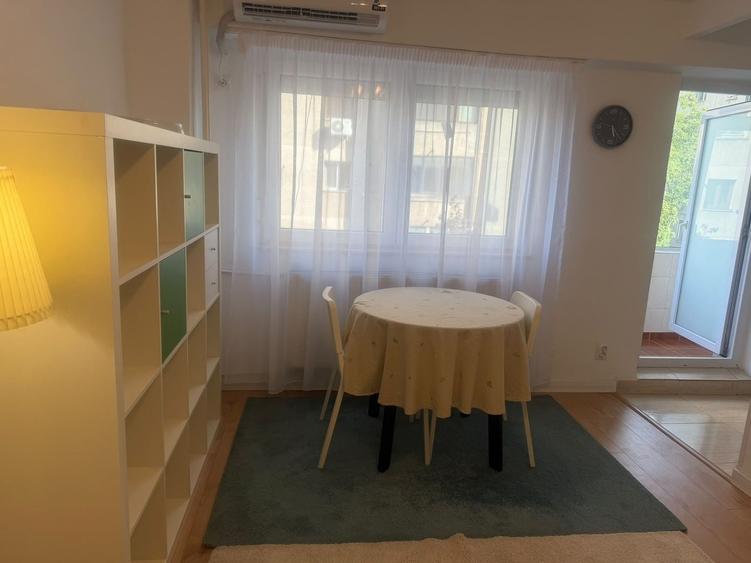 Garsonieră decomandată, mobilată în Panduri