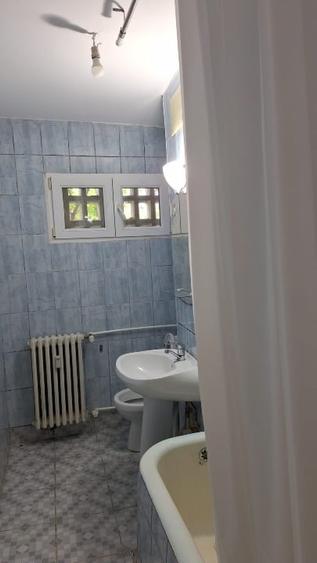 Apartament cu 2 camere nedecomandat în Podu Roș