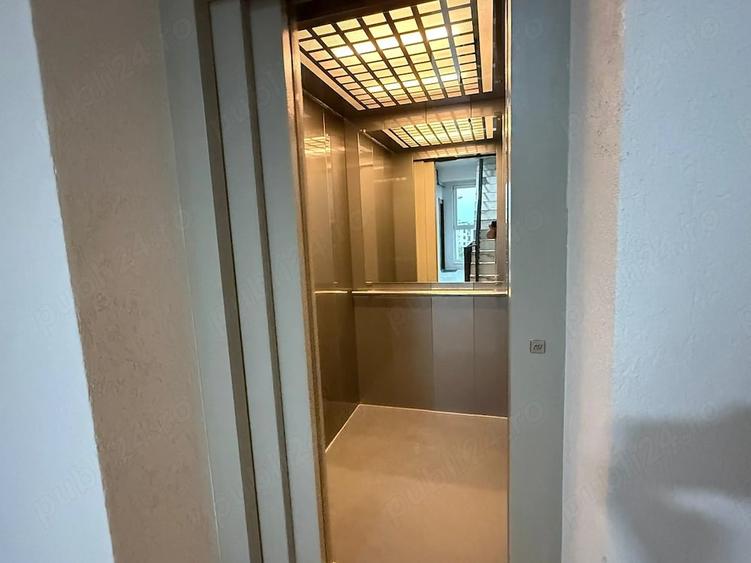 Garsonieră decomandată în Central