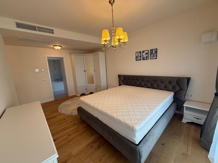 Apartament cu 3 camere în Sisești