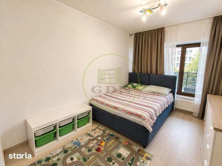 Apartament cu 3 camere decomandat în Pajura