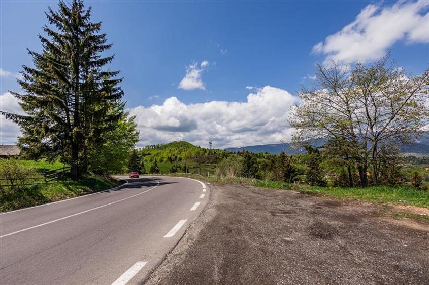 Spațiu comercial, de 400 mp, în Bran
