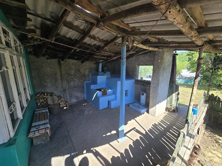 Casă cu Teren 14000 Mp în Bohotin