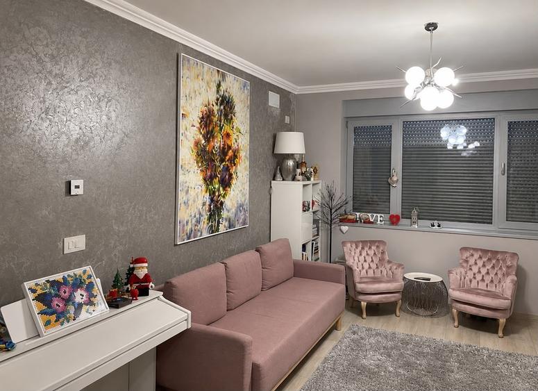 Apartament cu 2 camere semidecomandat, mobilat în Dumbrăvița