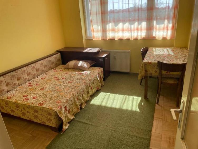 Apartament cu 2 camere decomandat în Sud